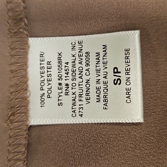 💕PLEIONE💕 Sleeveless Blouse with Pleating Detail ~ Taupe Small - Picture 7 of 8